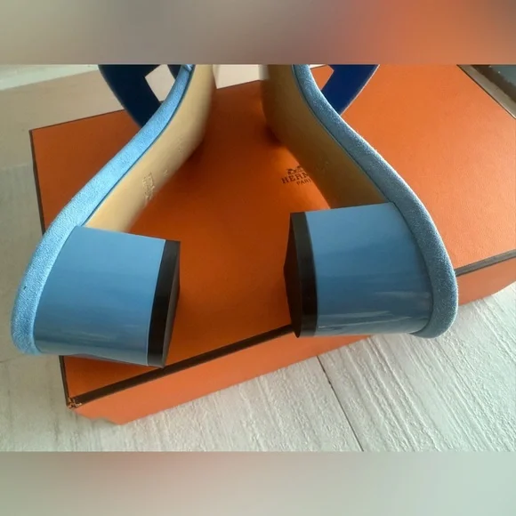 Hermes Bleu Cameo Oasis Sandals Velvet Goat size 37 - Picture 5 of 12